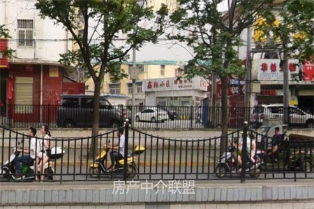 基泰福源小区3室1厅1卫85㎡